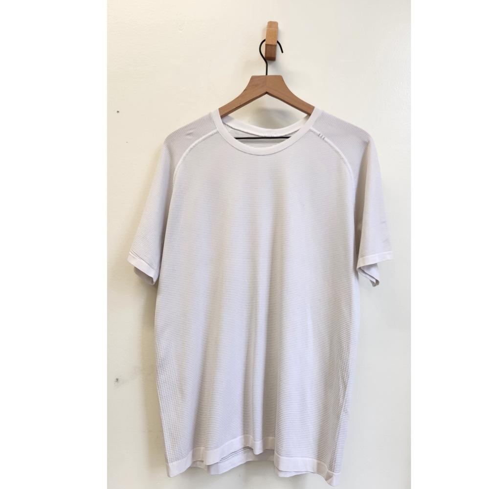 Lululemon Metal Vent Tech Shirt Mens L White Short Sleeve Athletic Athleisure
